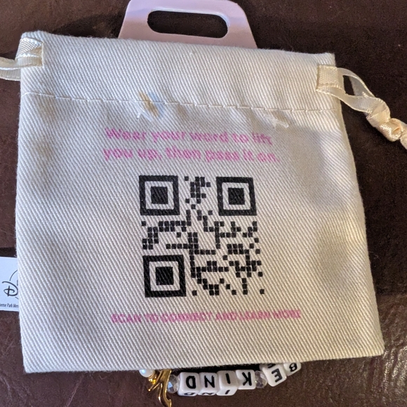 Disney Be Kind Bracelet with White and Gold Accents - Picture 5 of 5